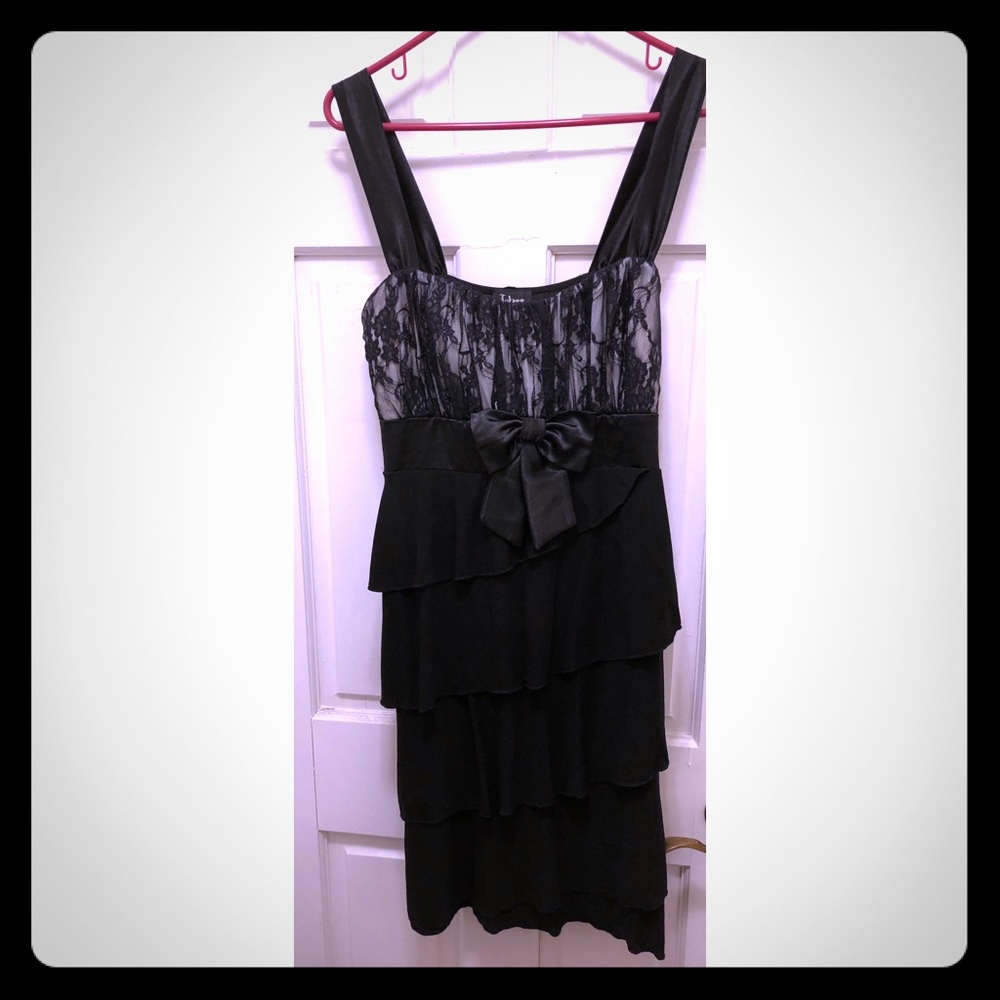 Black and nude sleeveless dress